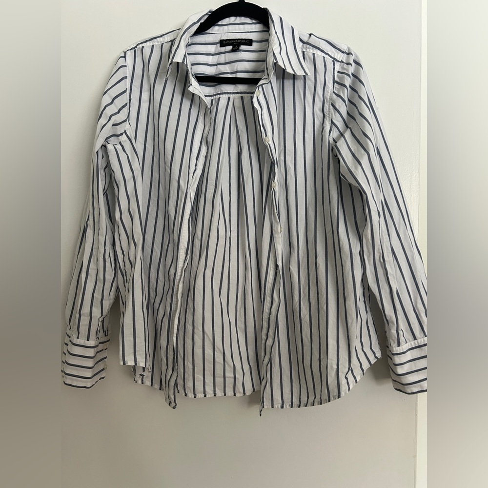Striped Banana Republic Button Down Size S